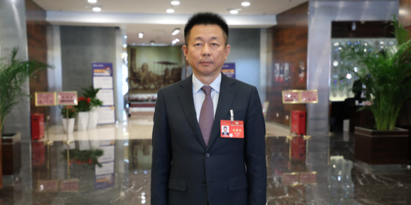 全国政协委员江浩然企业社会保险费负担较重建议公平征收合理征收