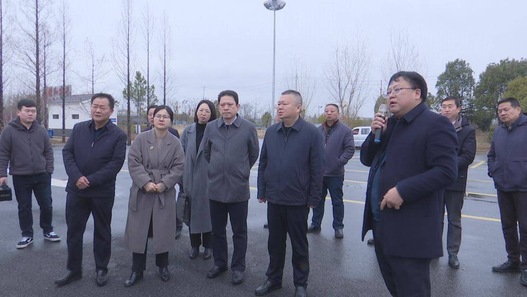 汪国兵先后查看了中馆驿旅游驿站,龟山镇东垸武大文旅研究院,龟山镇矮
