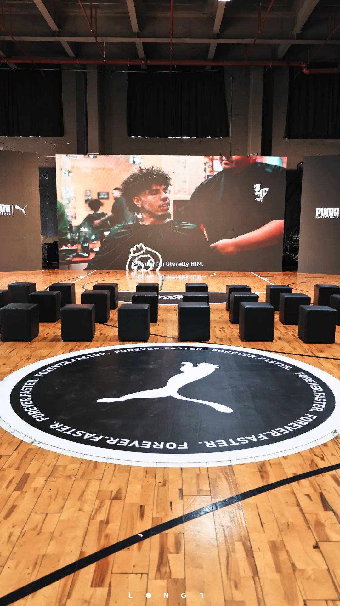 下过cuba总决赛mvp的活动现场我们也采访到了王岚嵚正式加入"彪马帮"!