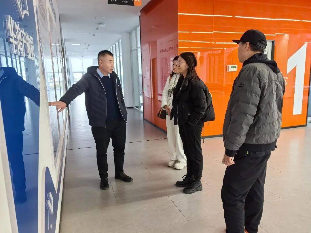文苑焦点|学院领导到志鸿教育集团华鸿出版产业园走访交流_发展_进行