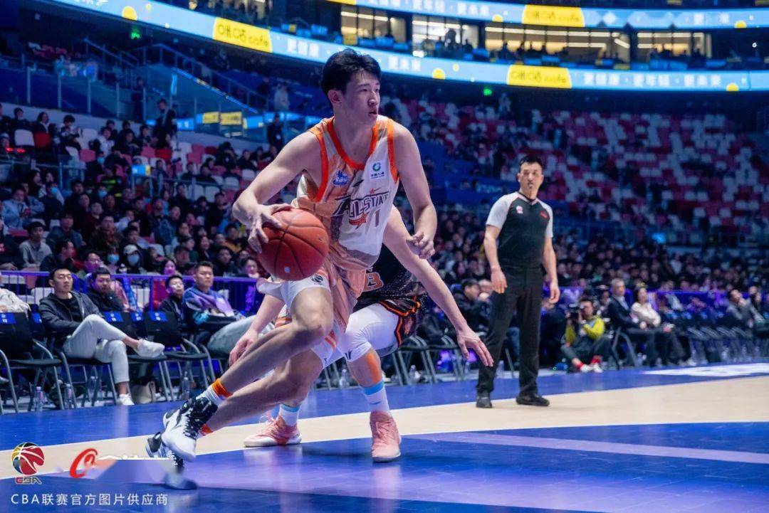 cba 全明星周末落下帷幕|胡明轩荣膺全明星 mvp!_明星队_球迷_黄明依