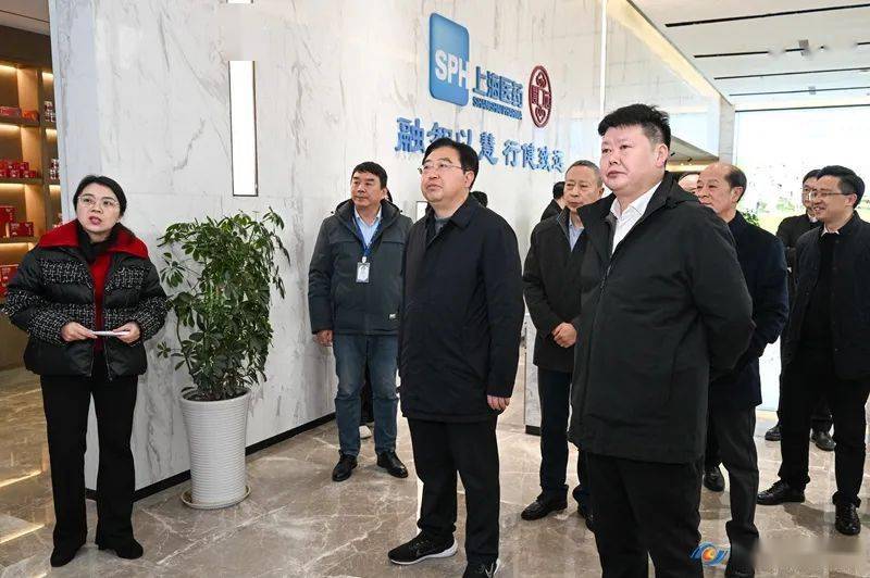 九龙坡区委书记李春奎带队来我区考察_发展_南川_一行