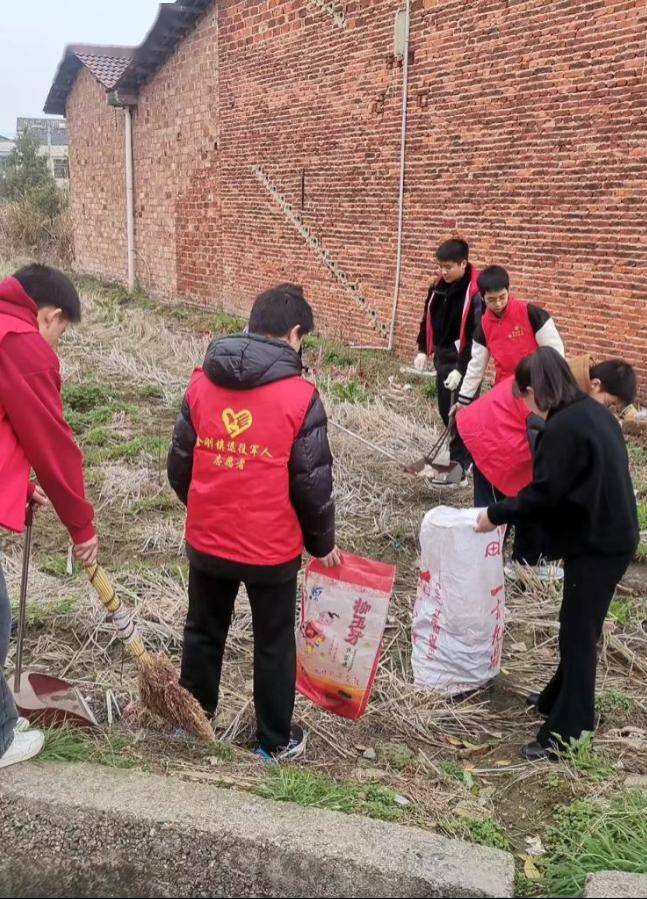 3月4日,金刚镇举行"学雷锋·文明实践我行动"主题活动启动仪式,各村
