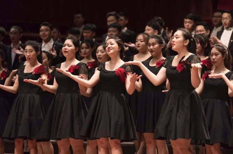今晚直播|女指挥家们,节日快乐!_合唱_世界_活动