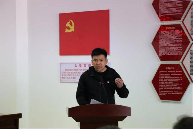 会上,宣布了新一轮驻村干部名单,所派驻地点及派驻职务,进一步明确了
