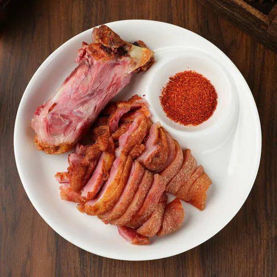 74不用任何调味料,秒变德国大厨在家你也可以做出正宗的德式猪肘的