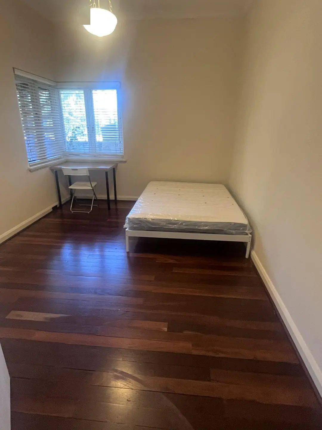 koala-edu-rental一年或者一年以上租期preferred全新双人床新床垫 找