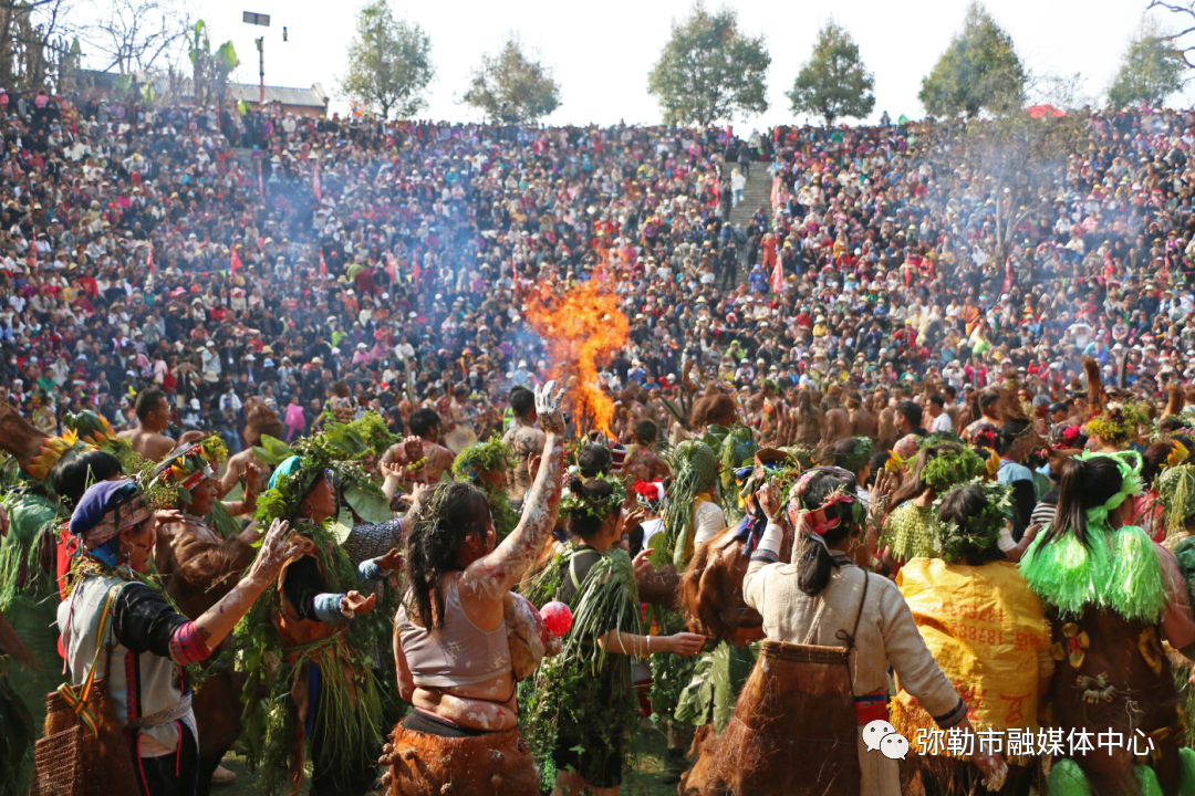 弥勒祭火节3月12日约起万人狂欢