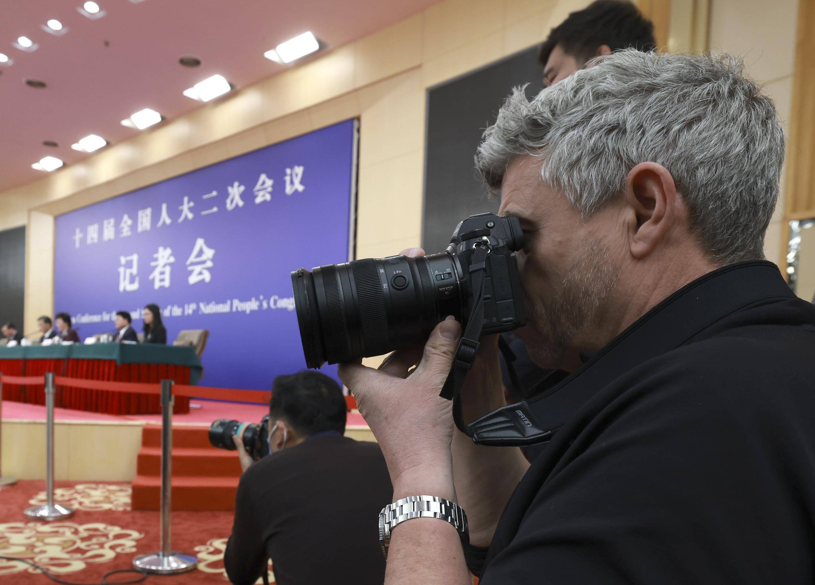 两会丨十四届全国人大二次会议举行民生主题记者会