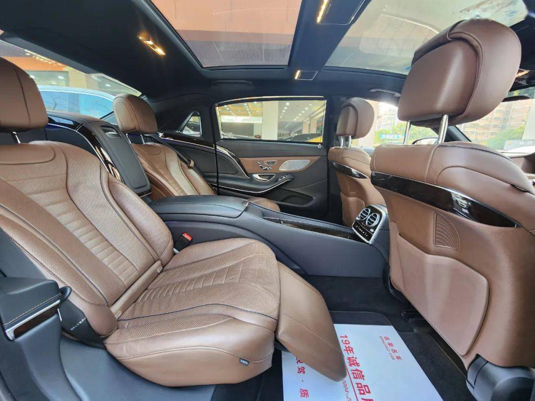 新车上架迈巴赫s560礼待天下顶级奢华体验