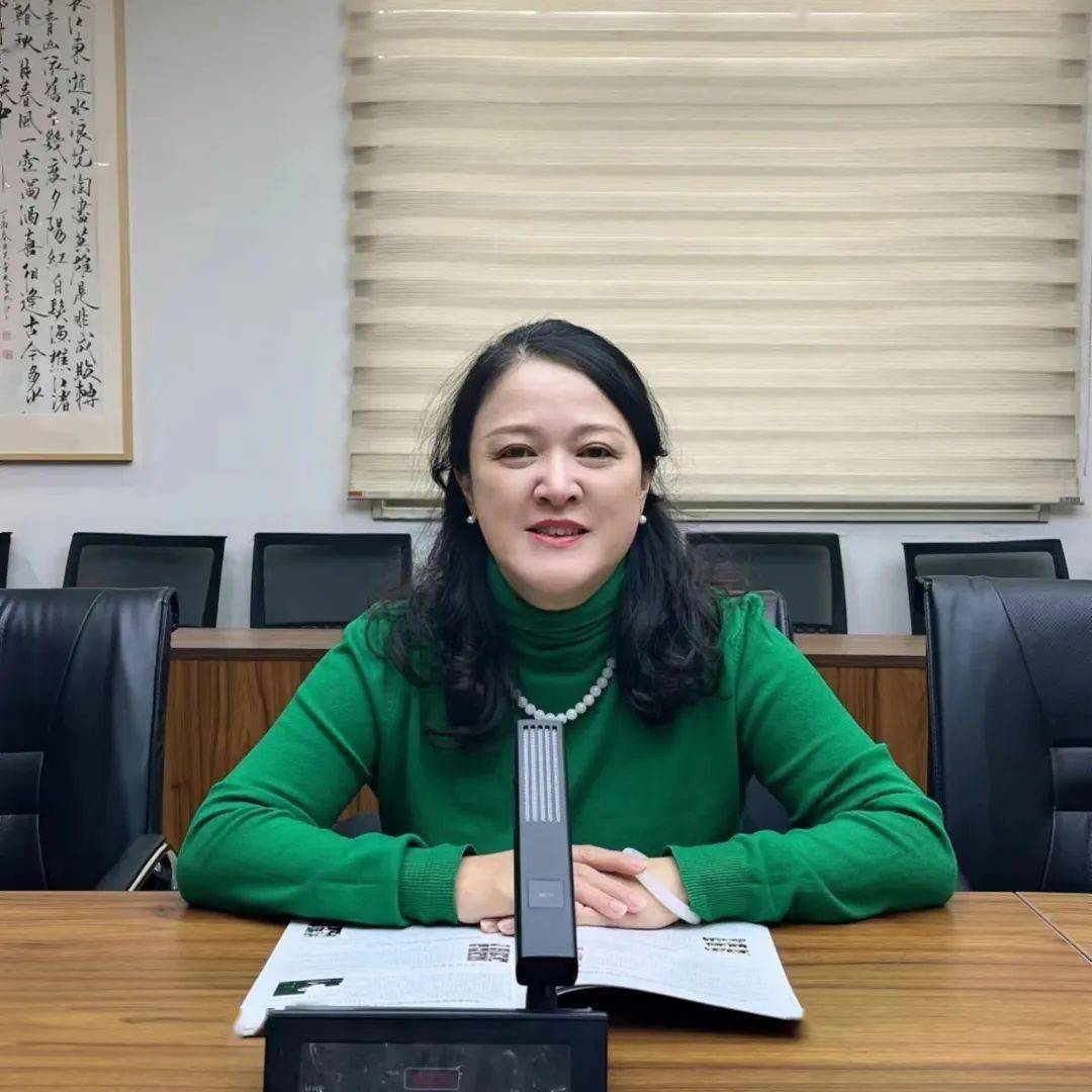 校园新闻立足三共凝合力画好校家社同心圆育秀集团开