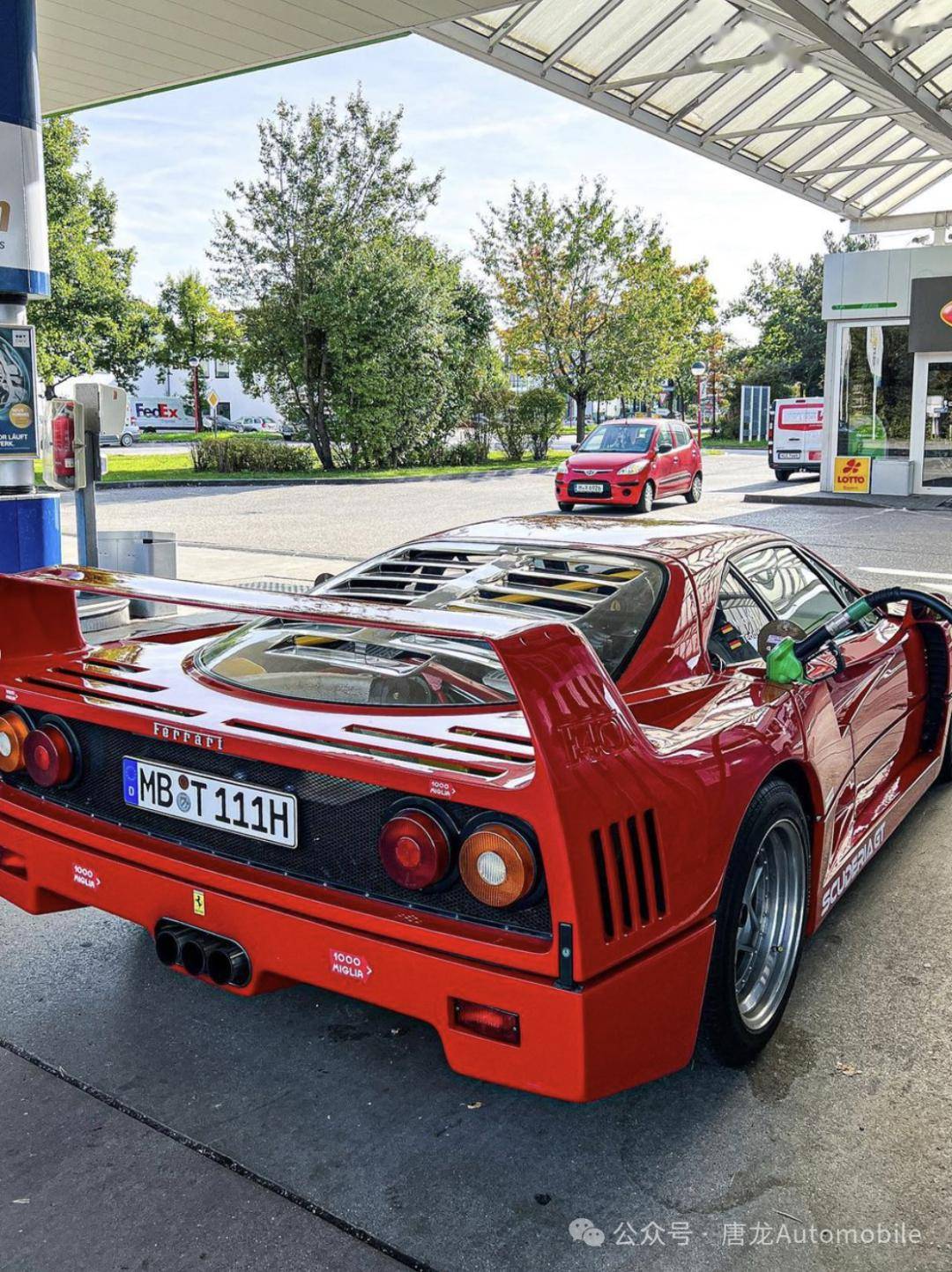 被视为向公司创始人恩佐·法拉利致敬的作品f40_搜狐汽车_搜狐网