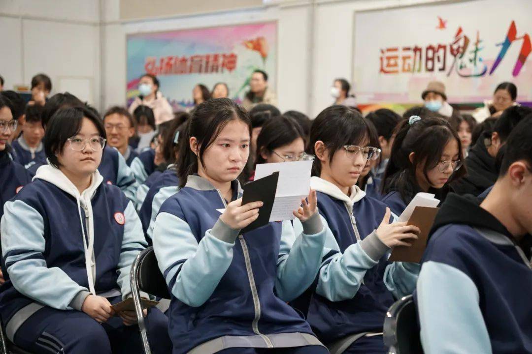 青春勇担使命强国复兴有我天津市第三十二中学举行2024届高三学生十八