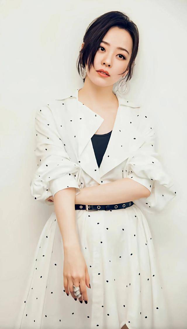 高清无水印张靓颖绝美手机壁纸合集12张