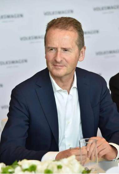 大众集团前ceo迪斯与中国负极龙头贝特瑞对话,聚焦电动化技术进步