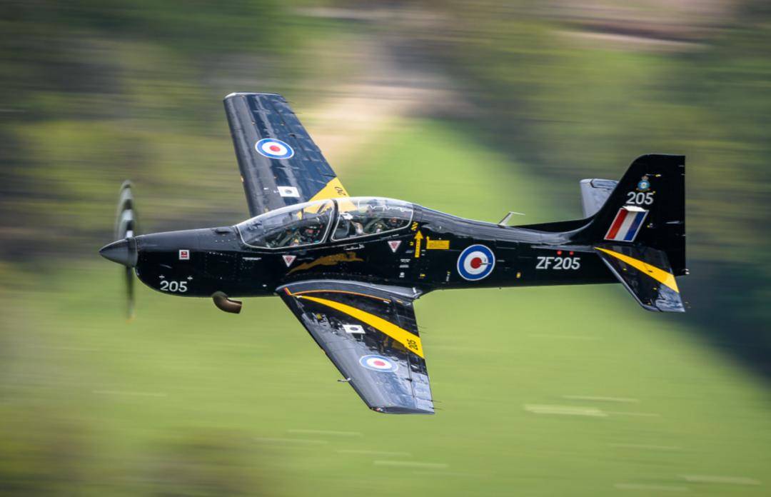 早读业绩创新高瑞士皮拉图斯公司如何做到小而美