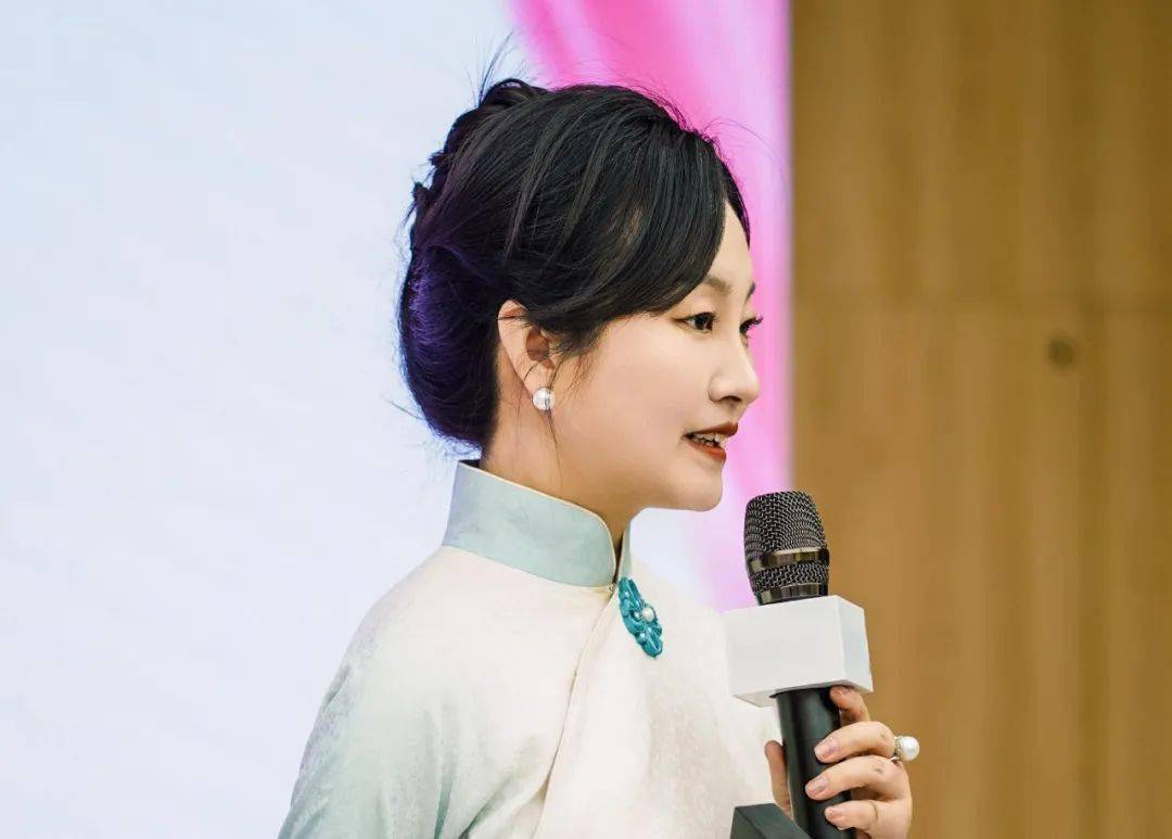 李芙蓉在"香氛"领域打拼已经8年了,在业界取得了非常好的口碑,客户的