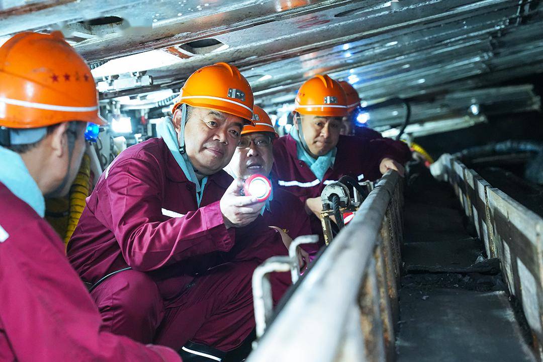 肖耀猛到兖矿能源杨村煤矿检查指导工作