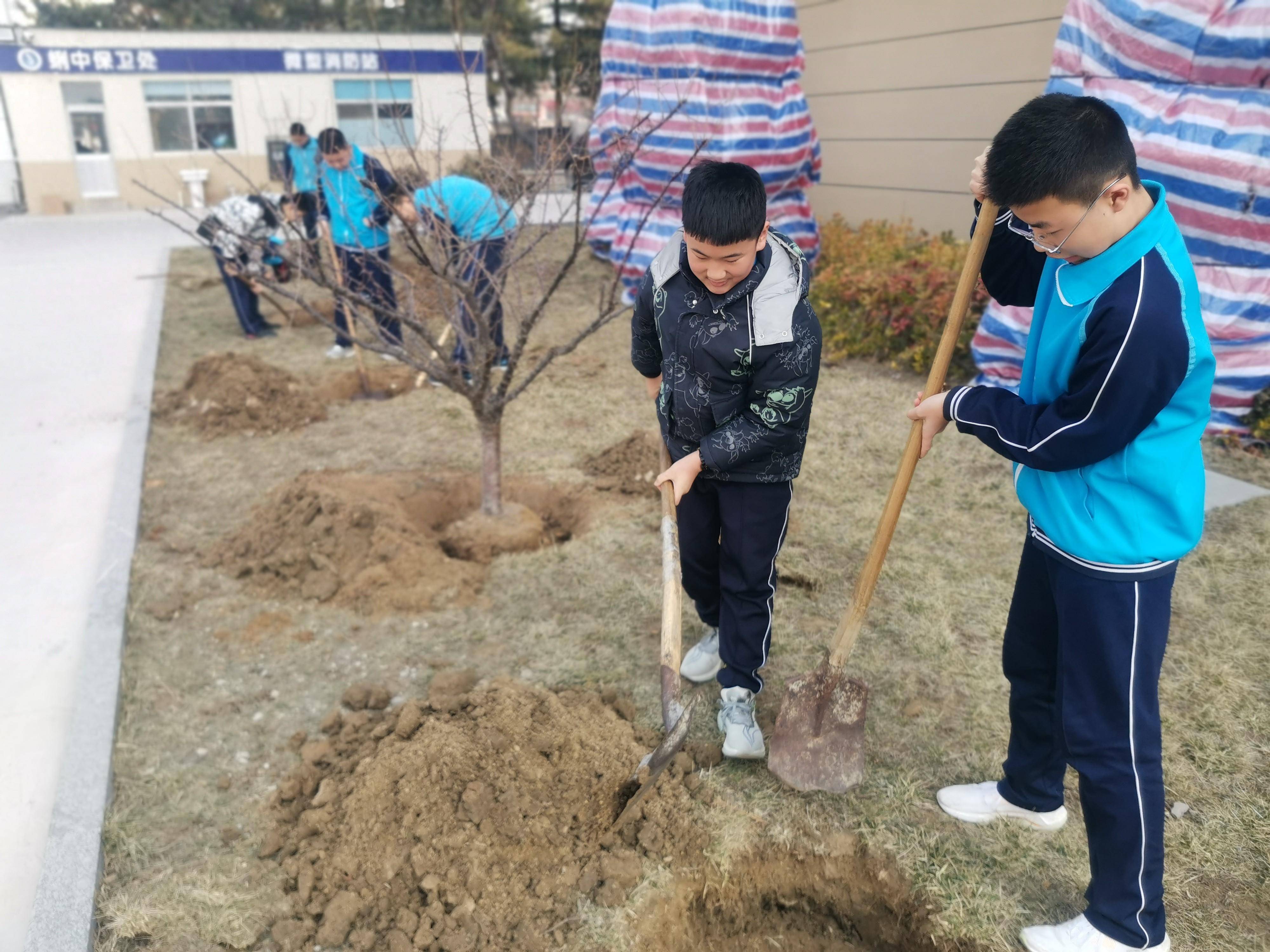 蜊江中学图片