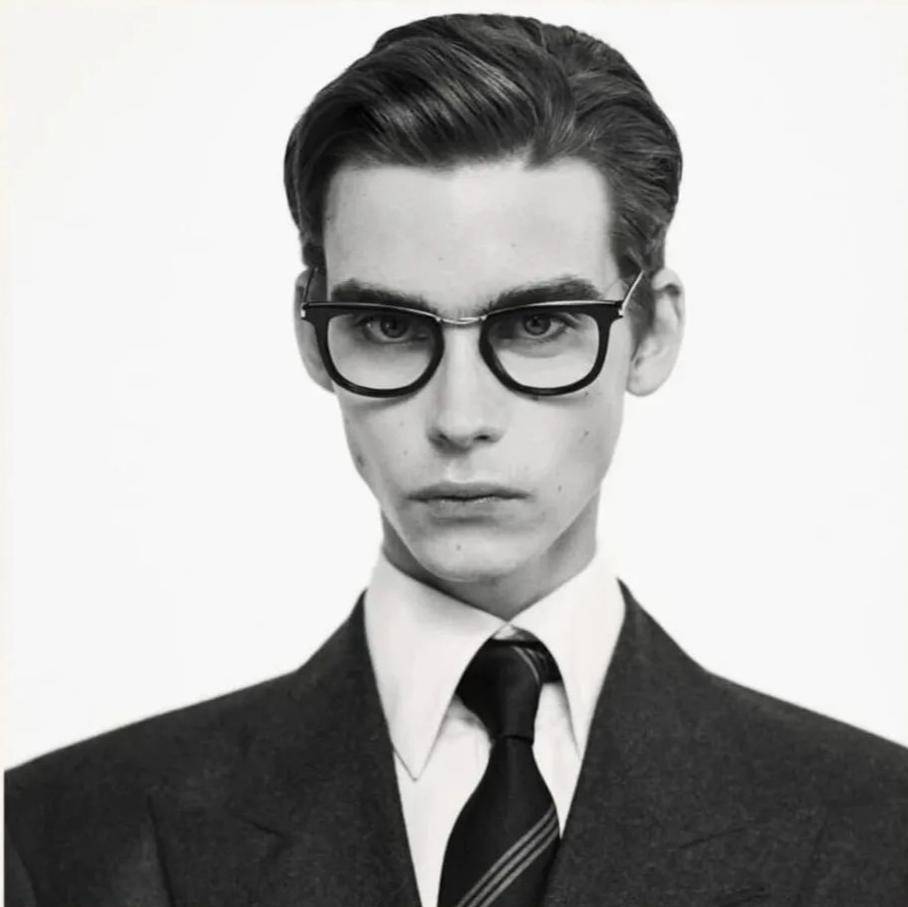 时尚品牌saintlaurent的最新缪斯今年爆火的男模