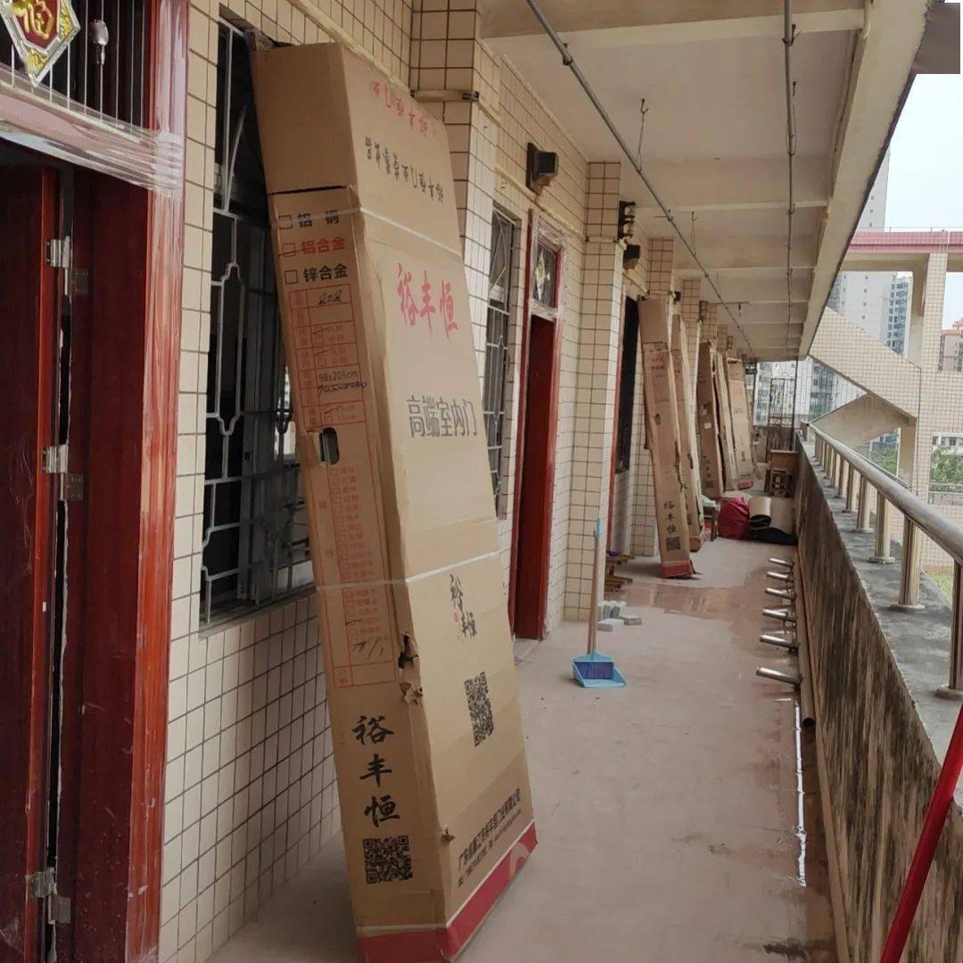 藤县藤州中学校园升级大改造,学生宿舍换新颜