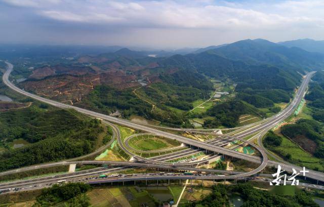 近年来,随着珠三角枢纽(广州新)机场规划建设等一系列利好因素落地,更