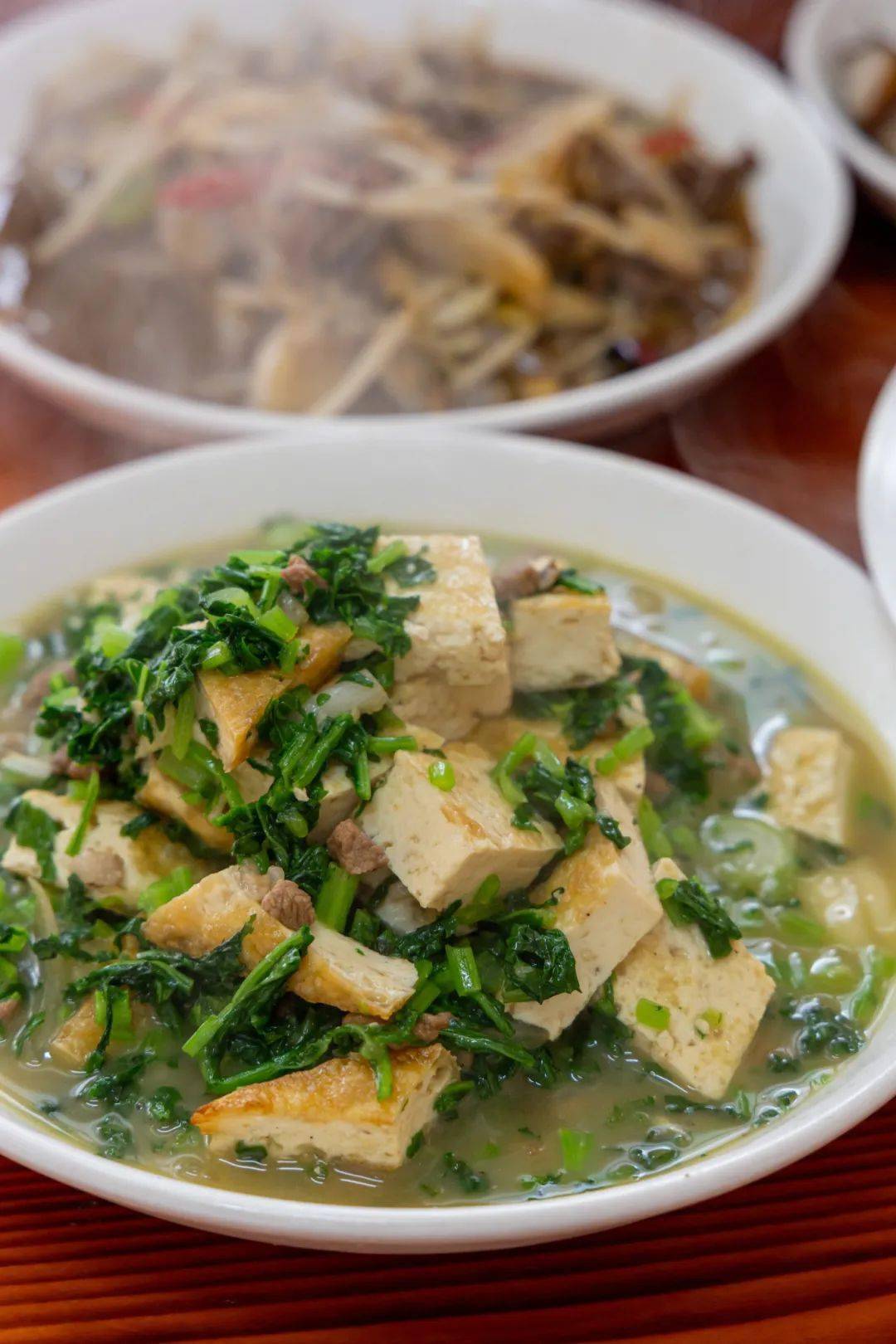 烫菜烧豆腐·豆芽和牛肉炒就特别能吸收这肉香搭配米饭这一口口的