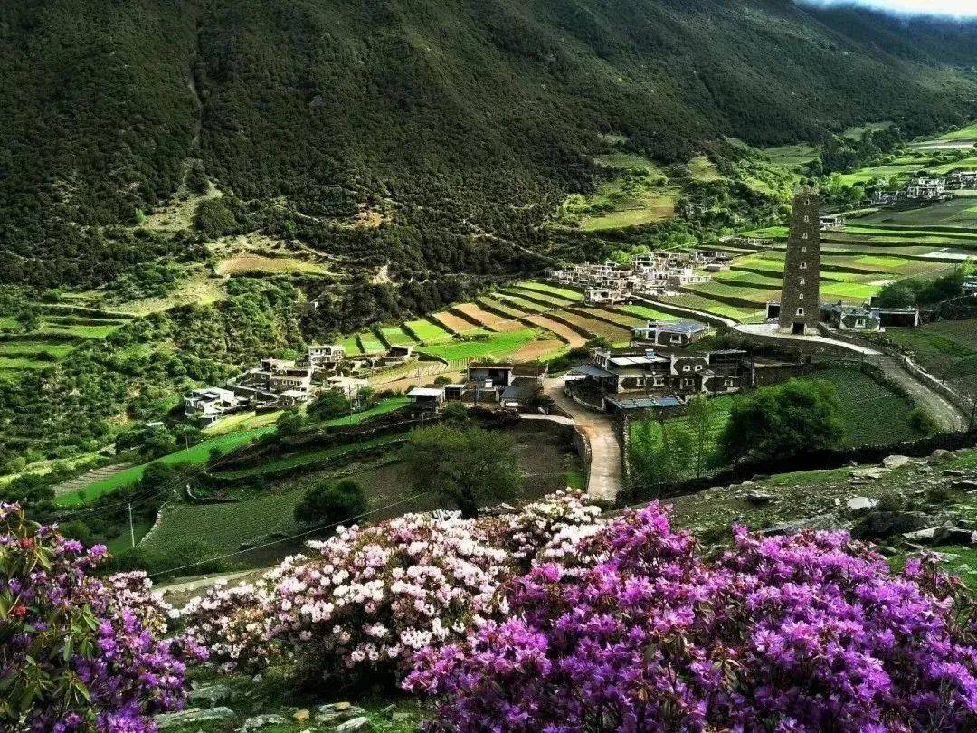 四姑娘山(海子沟山门至锅庄坪景点;长坪沟虫虫角瀑布,呷绒嘟瀑