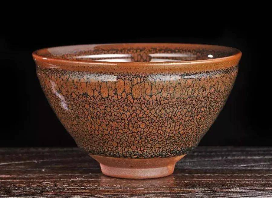 束口鹧鸪斑釉非大师不柴烧,柴烧建盏之美,贵在原始质朴,意在回归自然.