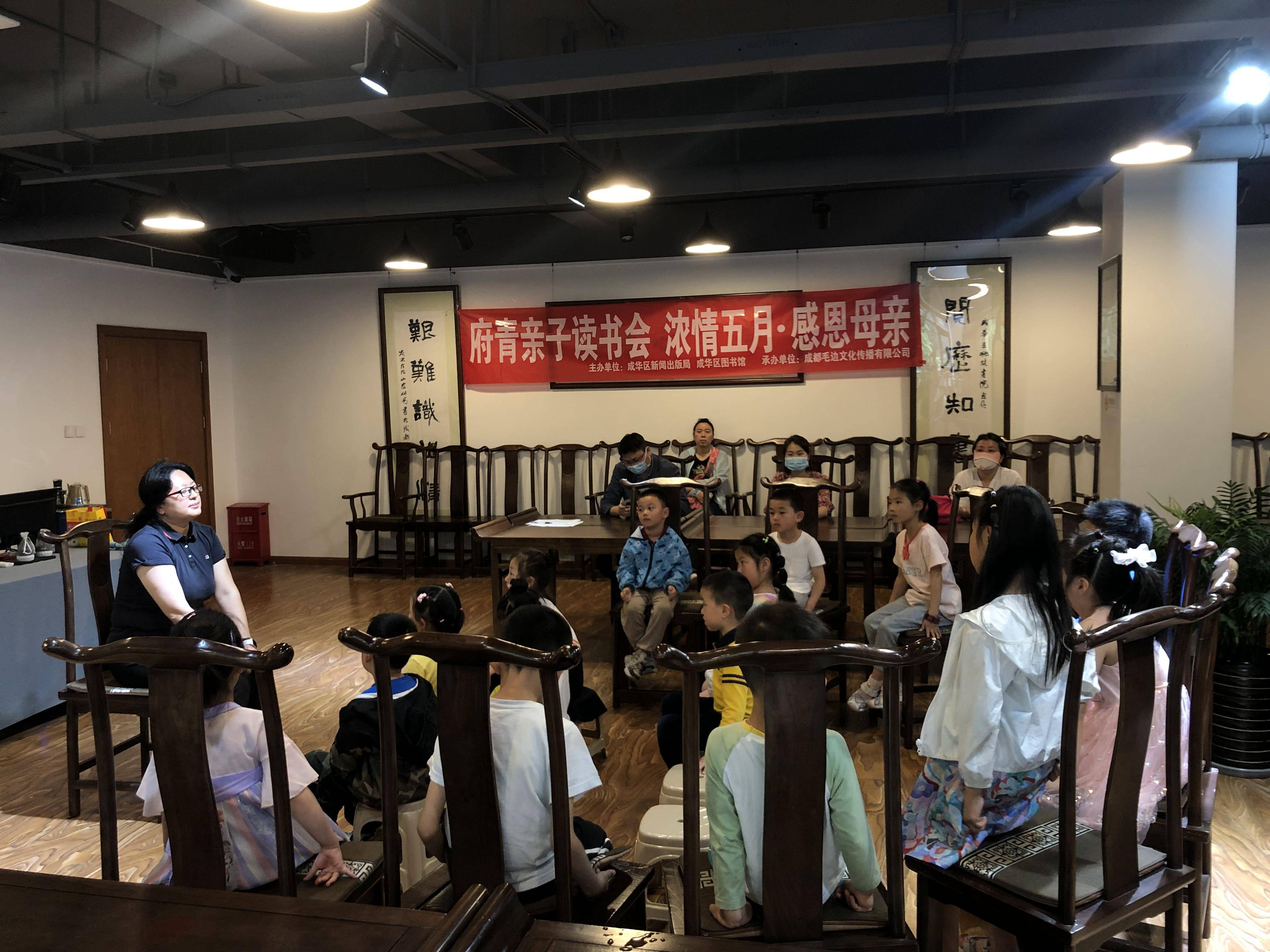 一家书院点亮一个街区