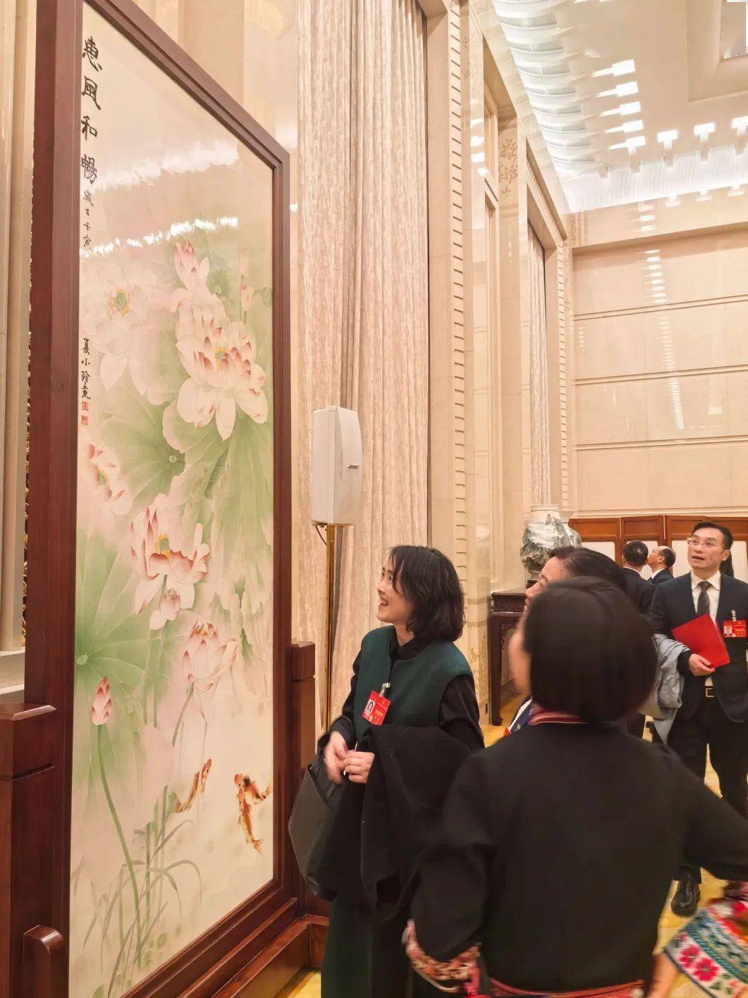 湖湘艺术的风吹进了人民大会堂_成新湘_作品_黄小玲