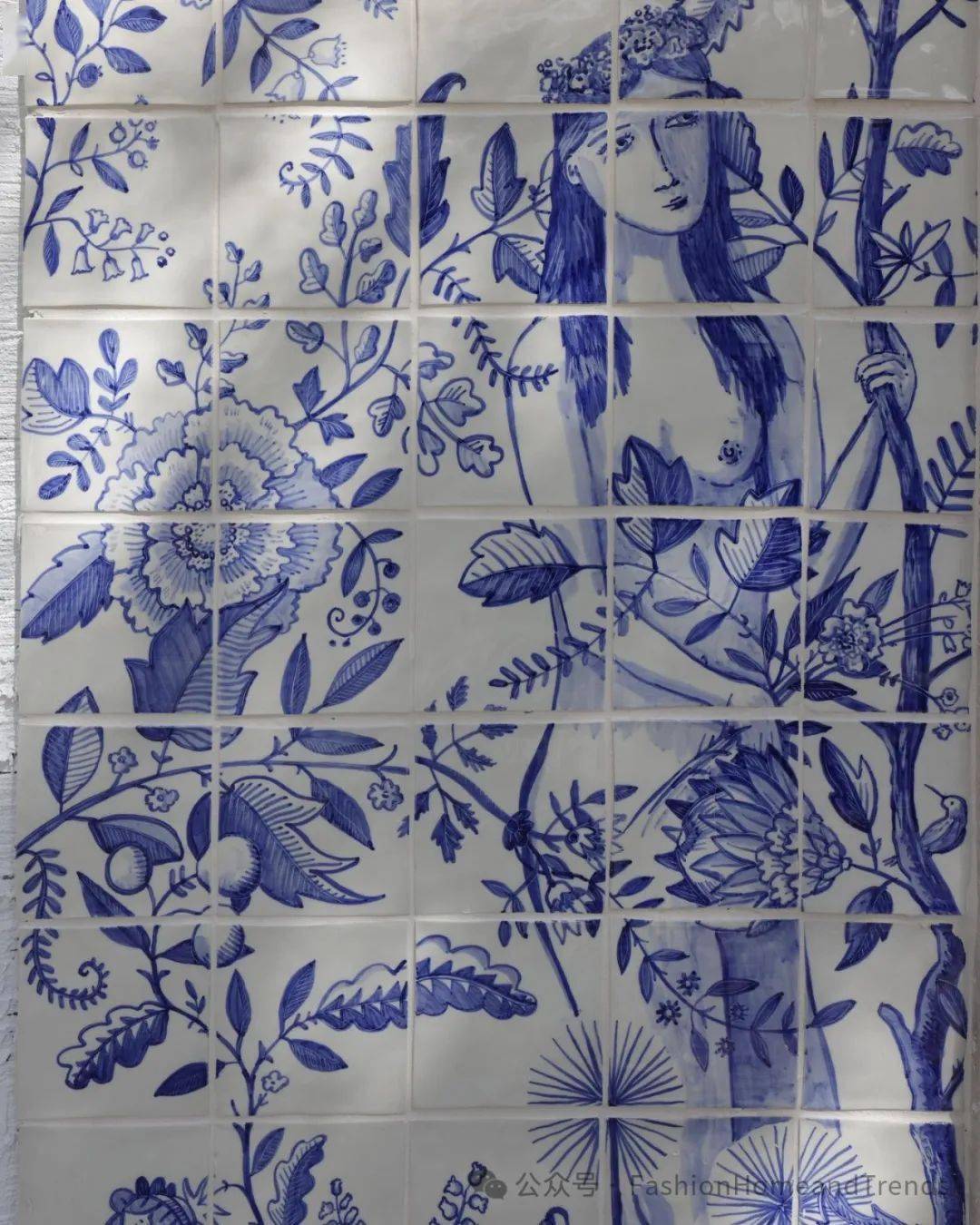 gaia 在迈阿密的店铺设计以1800块手绘瓷砖组成的生命之树壁画吸引了