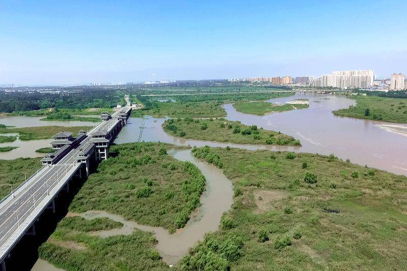 润泽长安 "水韵西安 与城共生"媒体采风团探访西安河湖治理成效_渭河