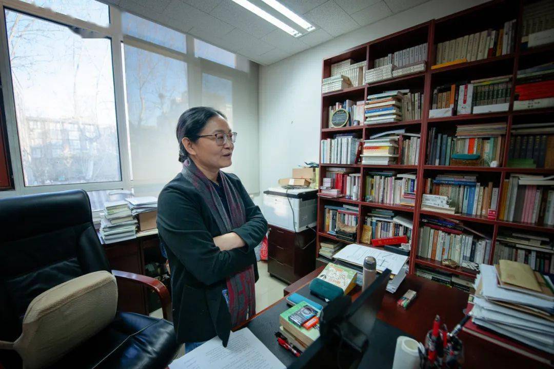 藏书5万余册她是北大教授贺桂梅