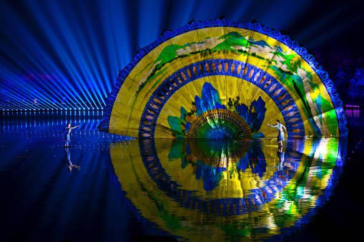 印象西湖2024首秀,观众点赞:美得醉人,每张图都能当屏保_演出_杭州