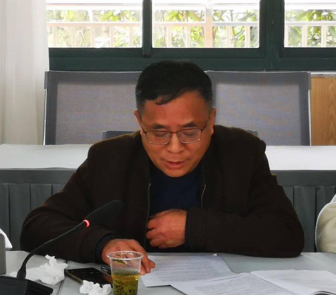 潜能教育思想引领深化党组织领导的校长负责制提升办学