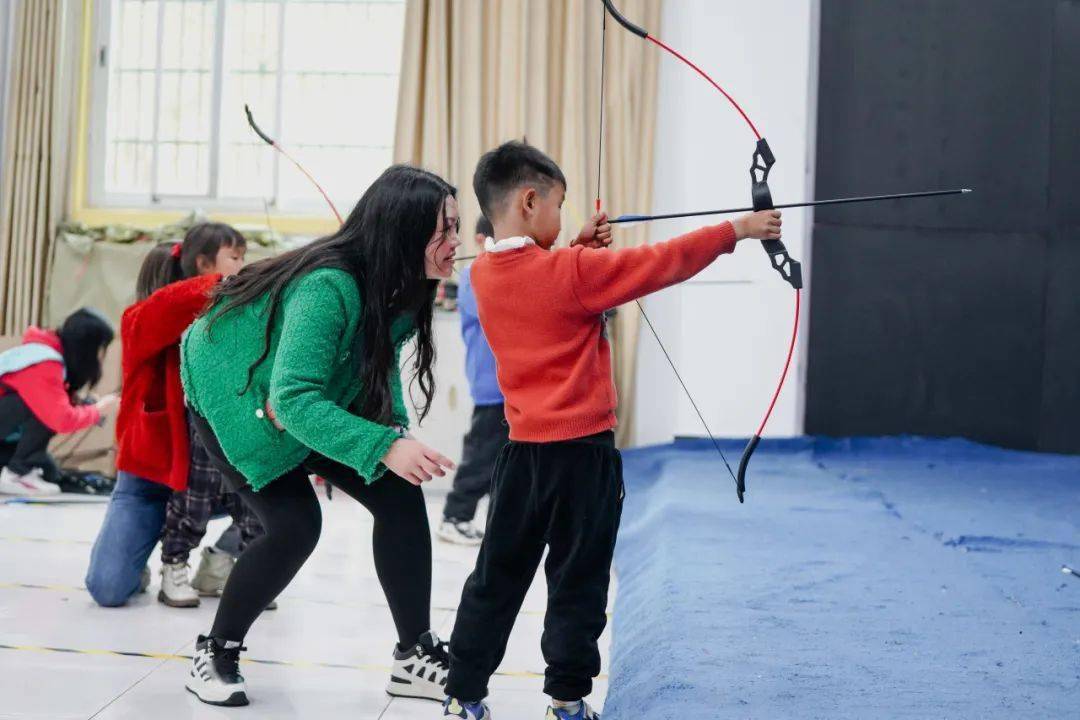 歌半昮妍姿 | 长沙市第六中学举行国际妇女节庆祝活动_女性_汪东_集体