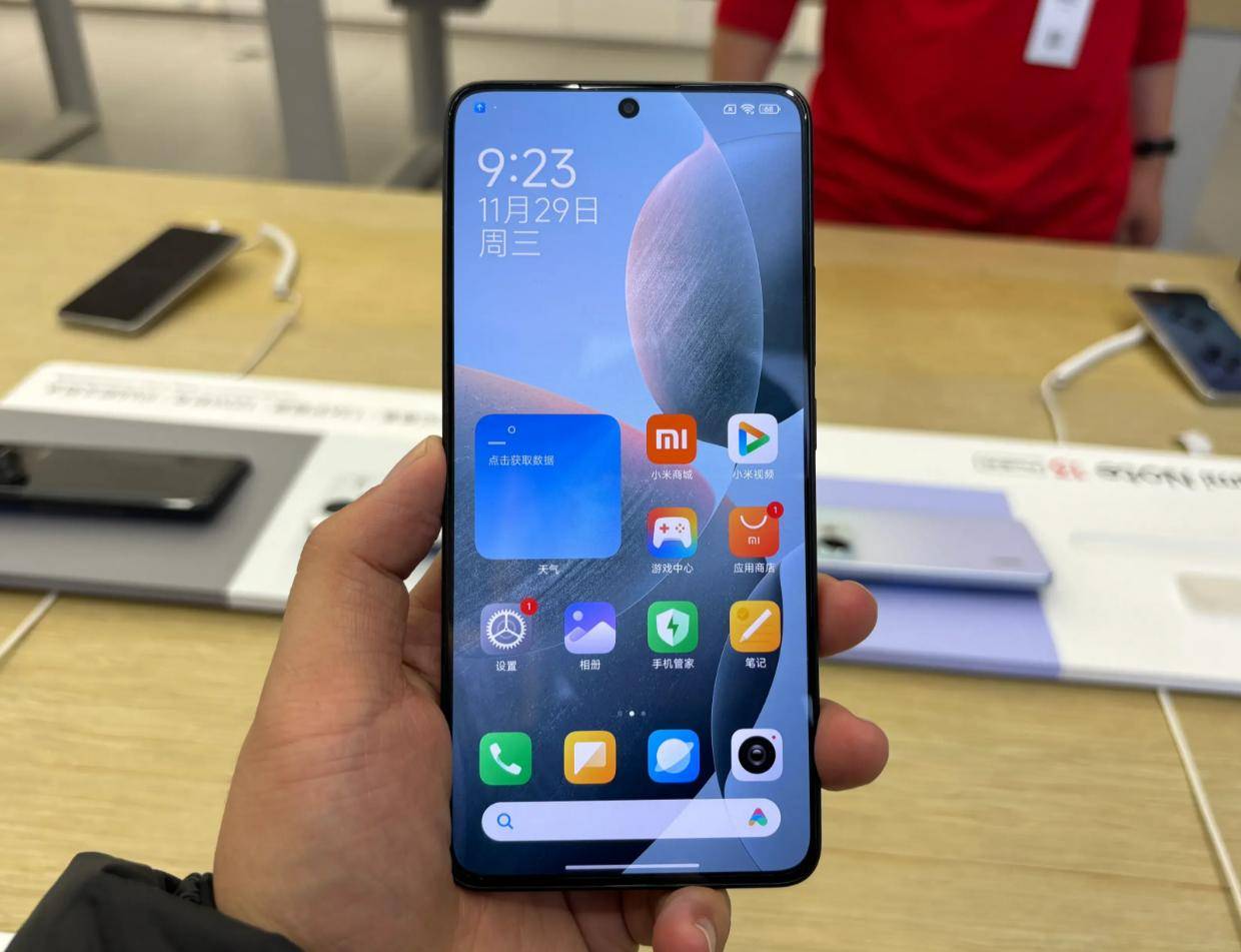 红米新机再调价!骁龙8gen2 6.67英寸2k屏 120w仅2399元_用户_性能_手