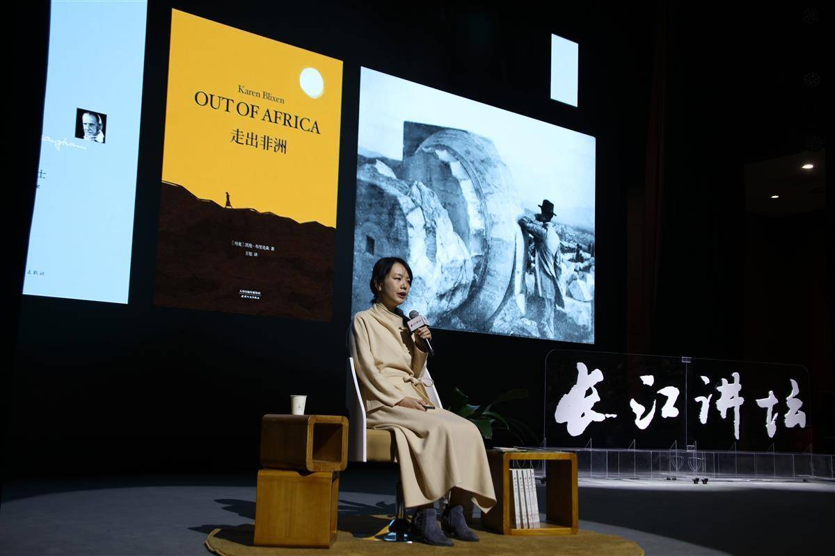 黄晓丹聊写作文学训练可以让我们的生活更加丰盈