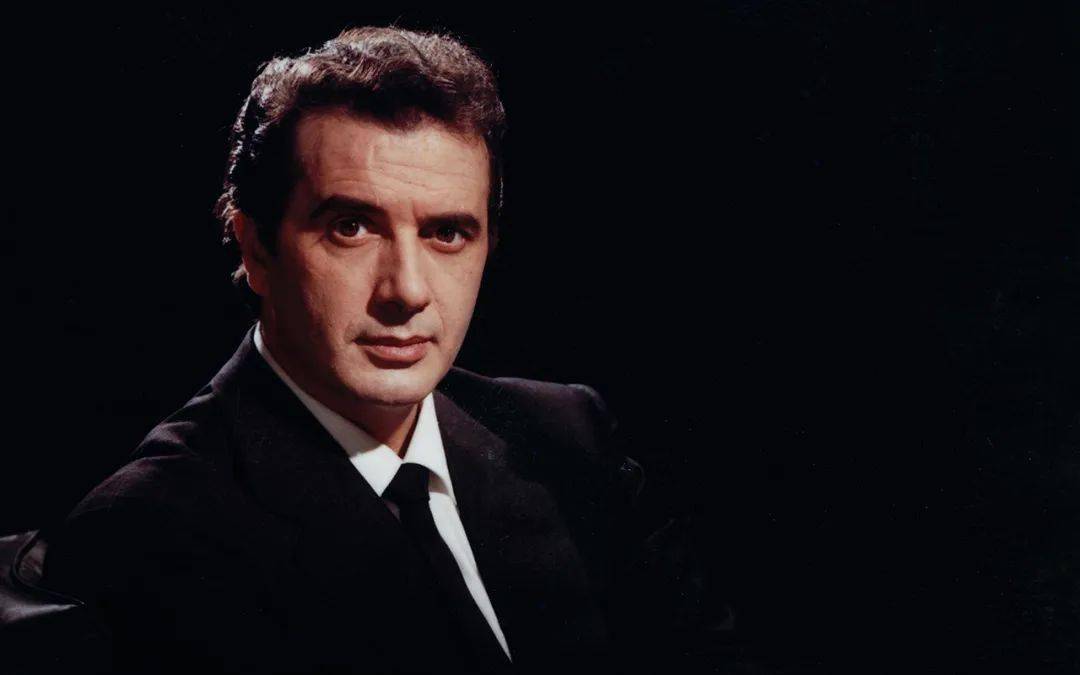 美声|男高音弗兰科·科莱里演唱《重归苏莲托》