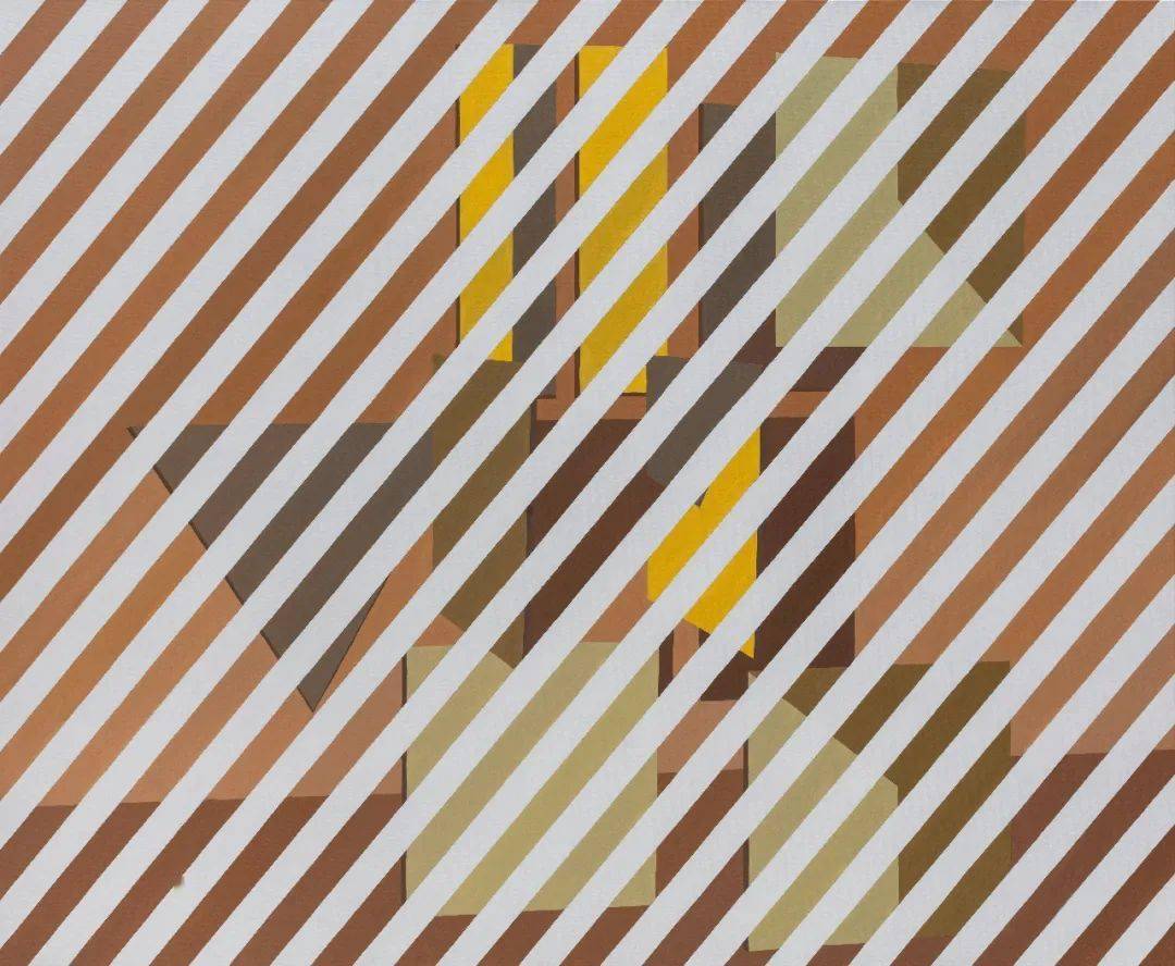 另外,作为空间性隐喻的连续条状,又让人