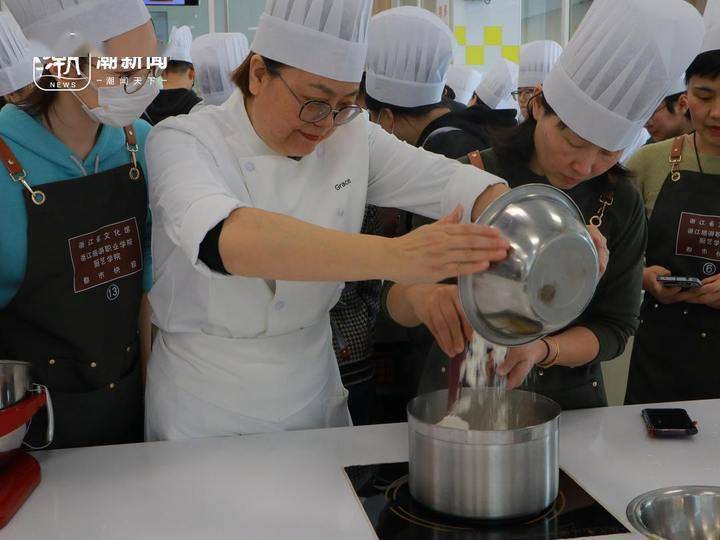 据省文化馆工作人员介绍,"全民艺术学堂"一直关注学员的需求,近年来