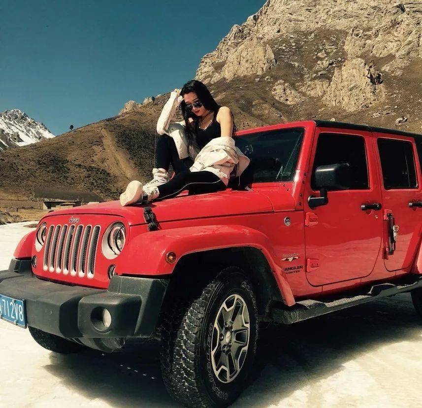 开牧马人的女神们 !