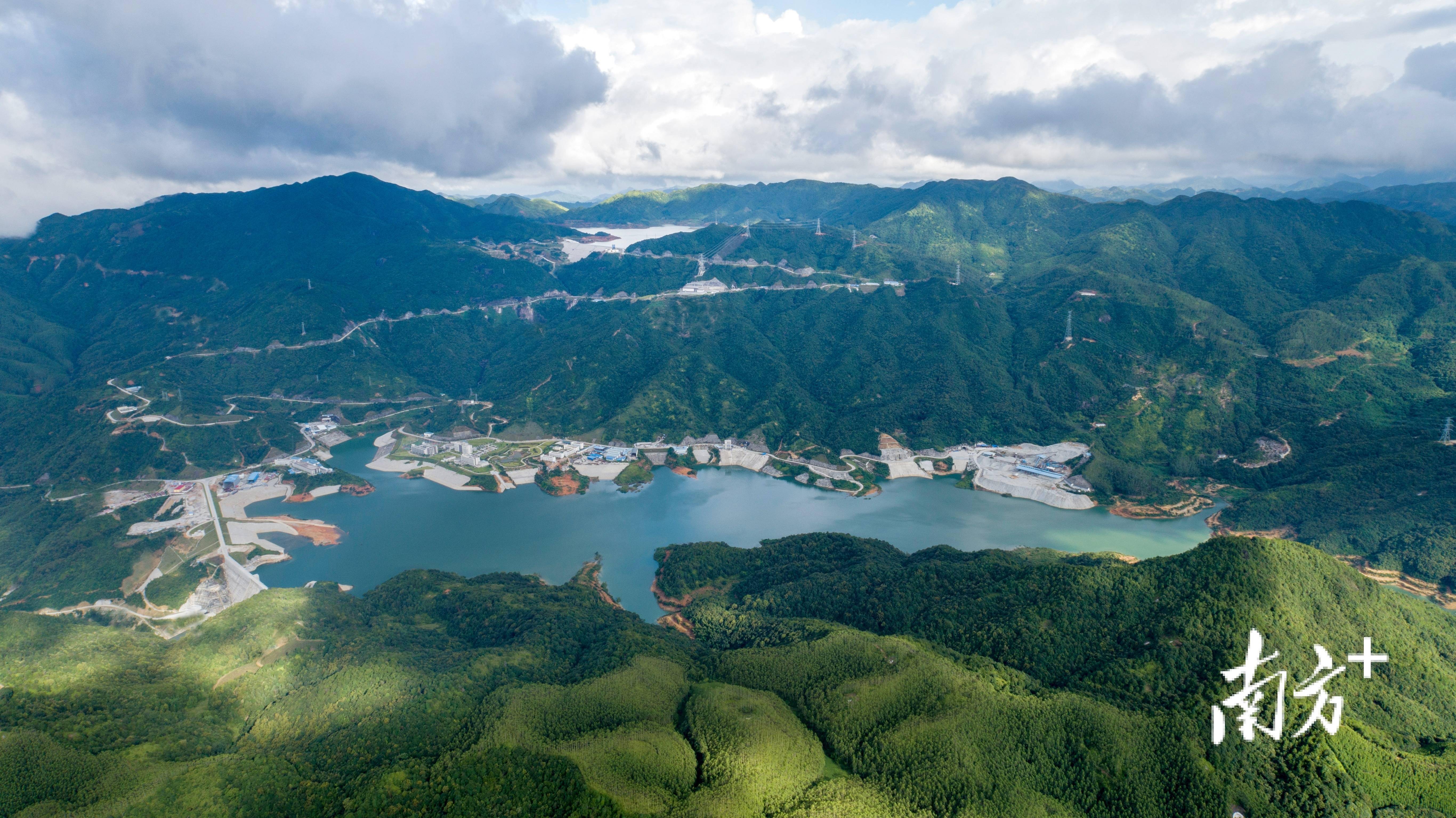 五华县,实干笃行方能"华"丽转身|十问十策⑨·百千万 看苏区