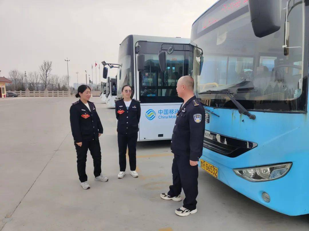 车厢微课堂为创城添风采为牡丹节会添火力