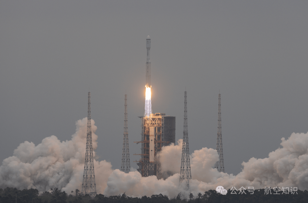 刚刚我国探月最强辅助鹊桥2号发射成功