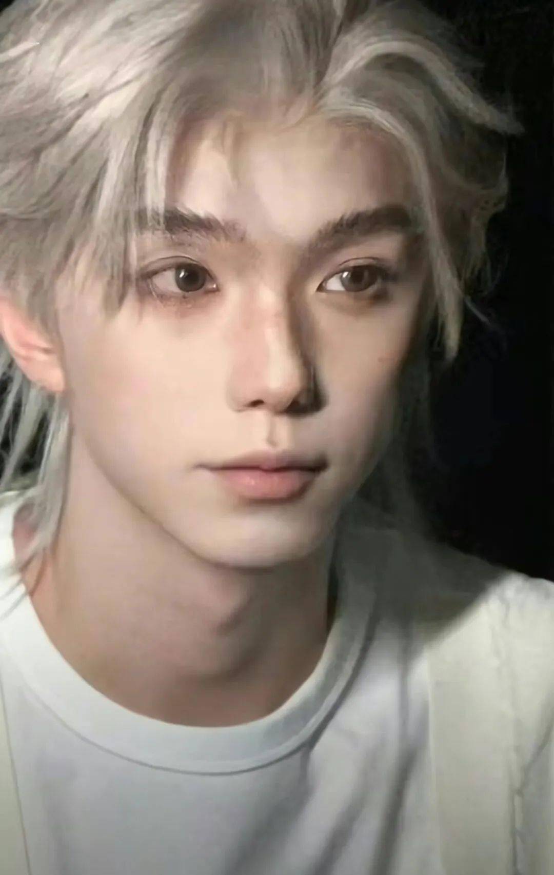 谁来停止这场闹剧