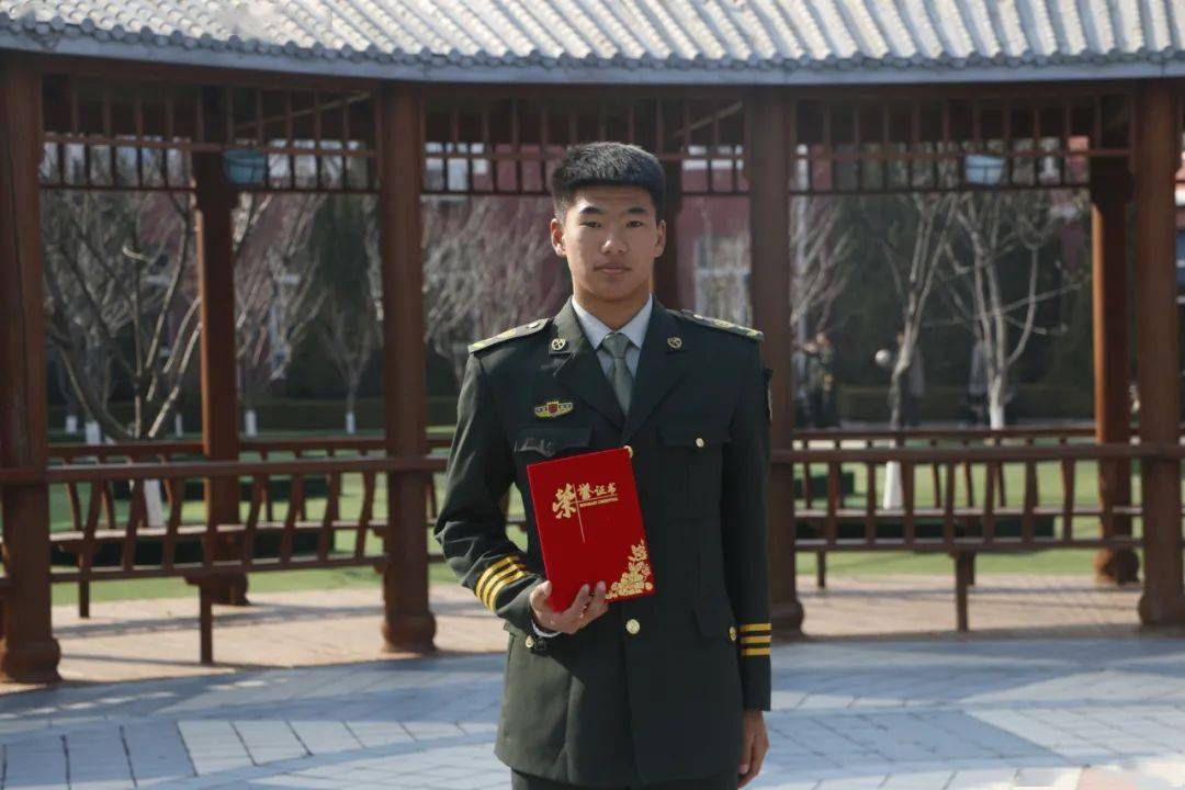 辽宁省接文中学机电系汽车维修2212张瑞辉辽宁省宝德中学机电系汽车