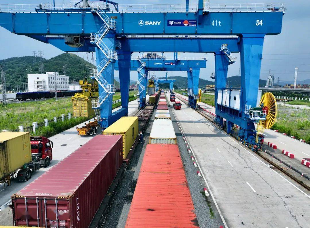 转型设立5个铁路物流中心