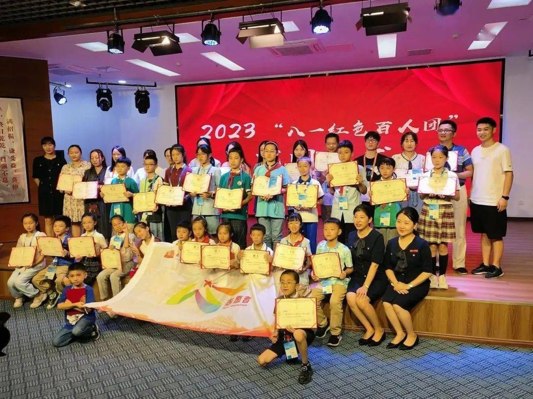 百人团说第一季我的八一馆讲解之路